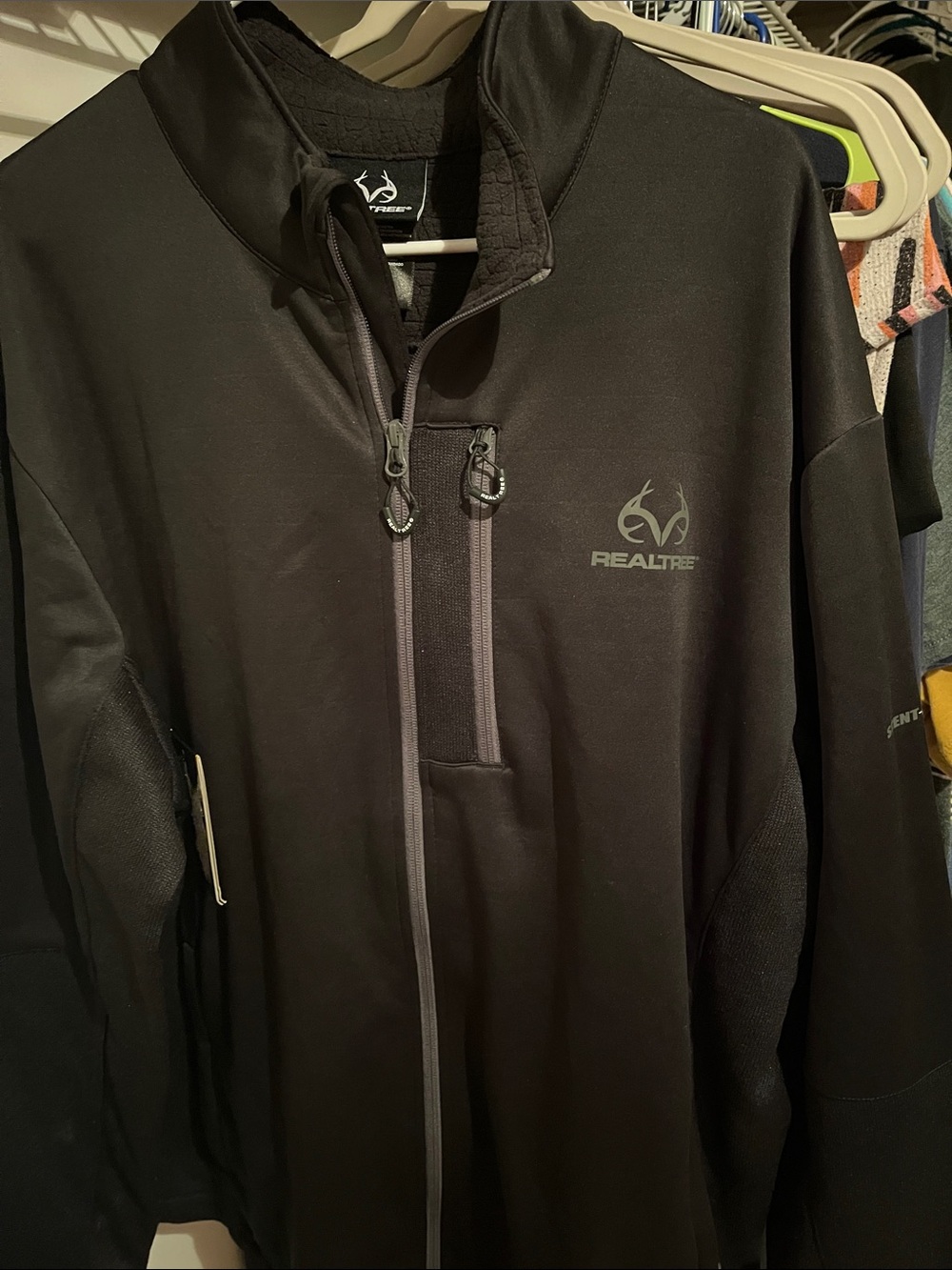 Realtree Men's Black Performance Full-Zip Jacket